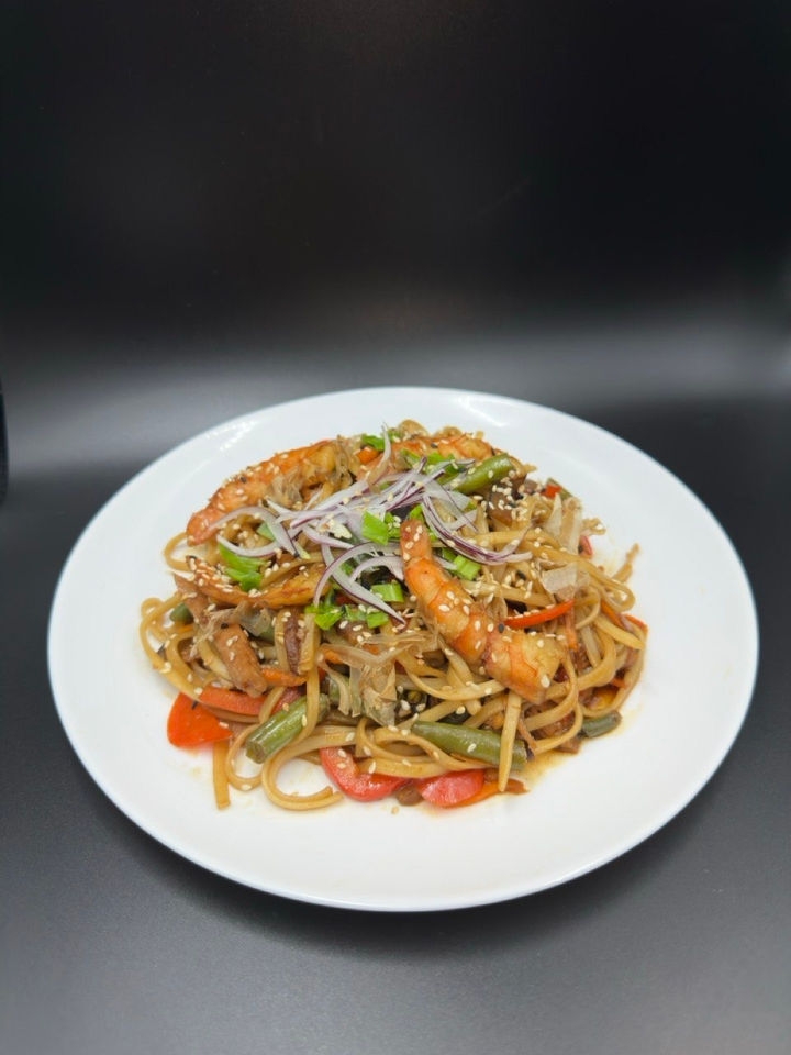 Удон с морепродуктами