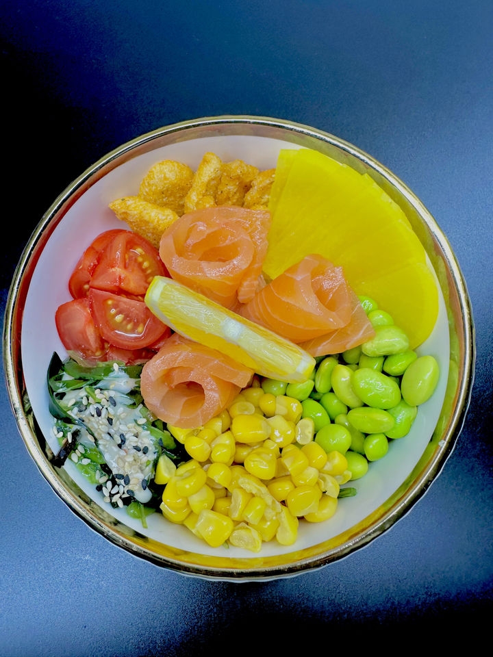 Поке с лососем